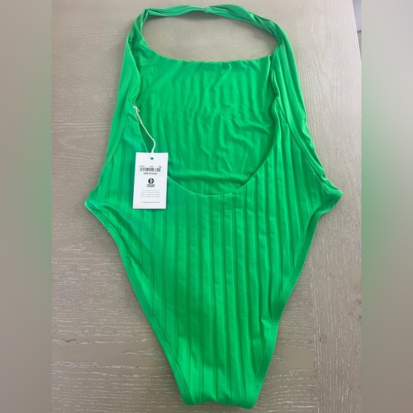 NWT! Vitamin A Alia One Piece Swimsuit - Picture 8 of 8